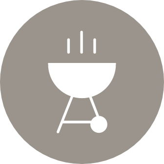 BECOME A GRILL MASTER
ON THE THE UPPER-LEVEL TERRACE